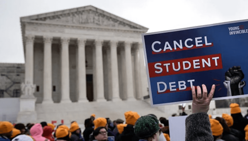 Student Loan Debt Reaches New Heights